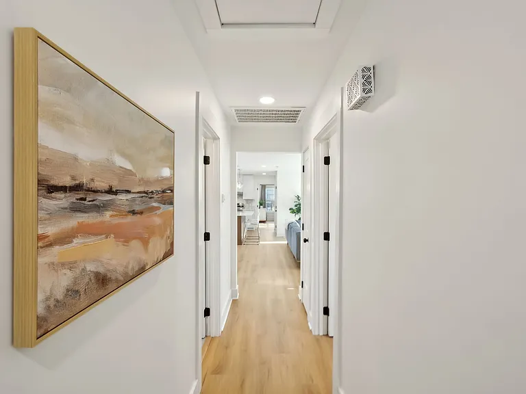 816 Victoria Dr — Photo 17