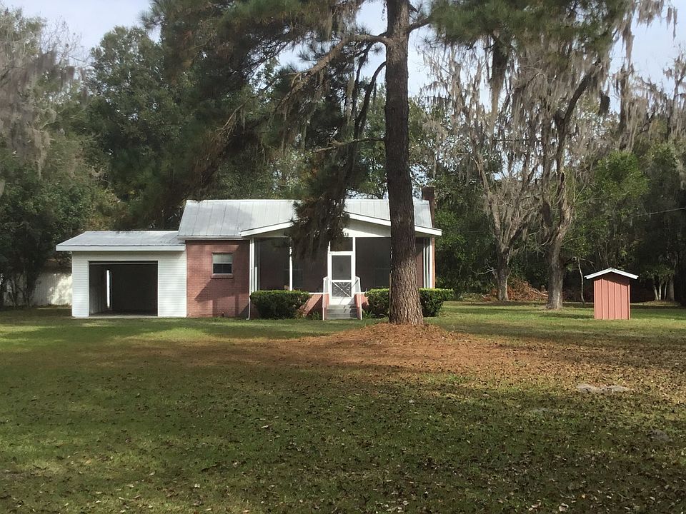 1st image of 502 SW Paul Pearce Ln
