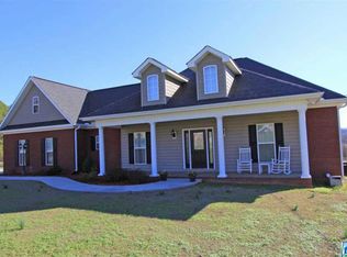 648 Lakewood Dr, Weaver, AL 36277