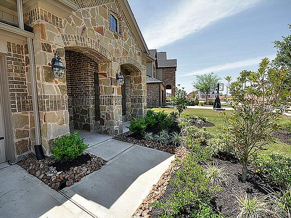 5th image of 27935 Twin Knolls Ln