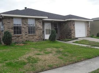 7048 Queensway Dr, New Orleans, LA 70128