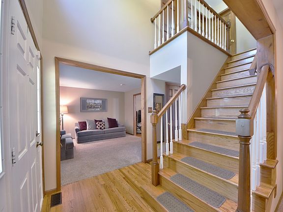 5th image of 1608 Cobblestone Creek Dr