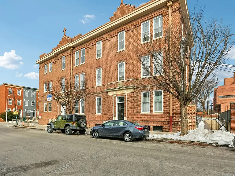 Peabody Apartments — Photo 20