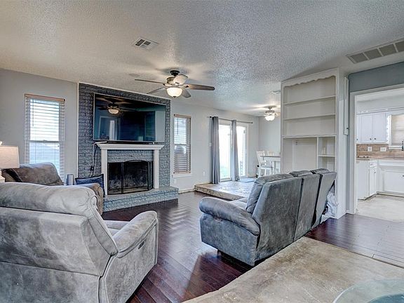 4th image of 1216 SW 65th St