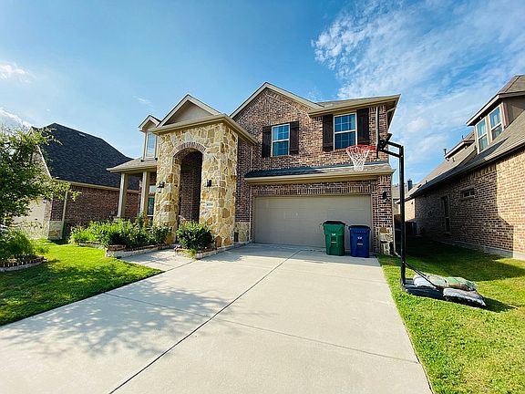 2nd image of 10700 Troutt Dr