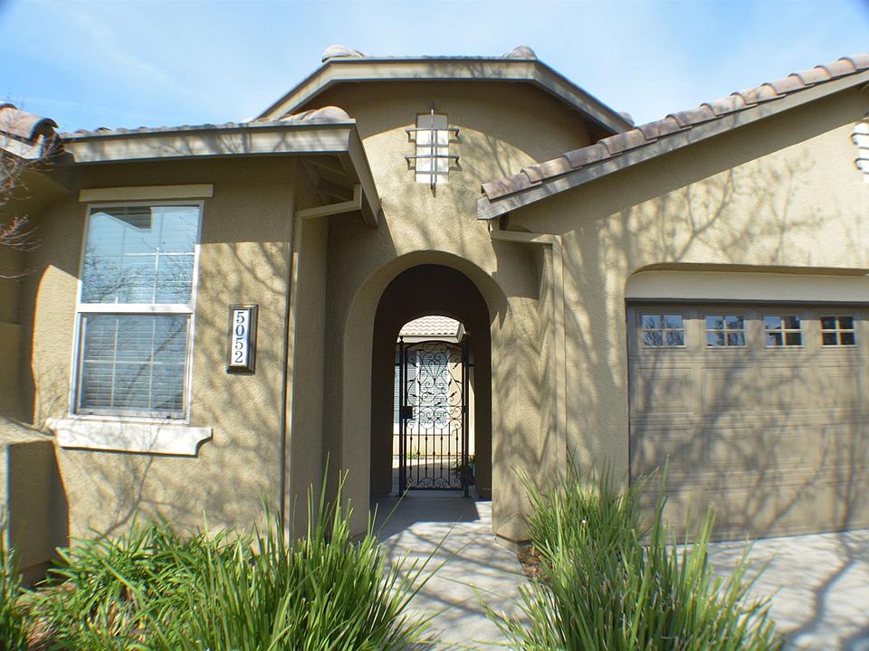 1st image of 5052 Garlenda Dr
