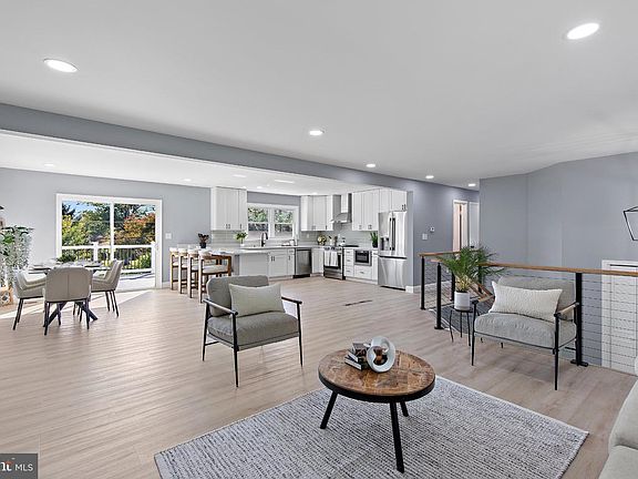 4th image of 602 Rowe Dr