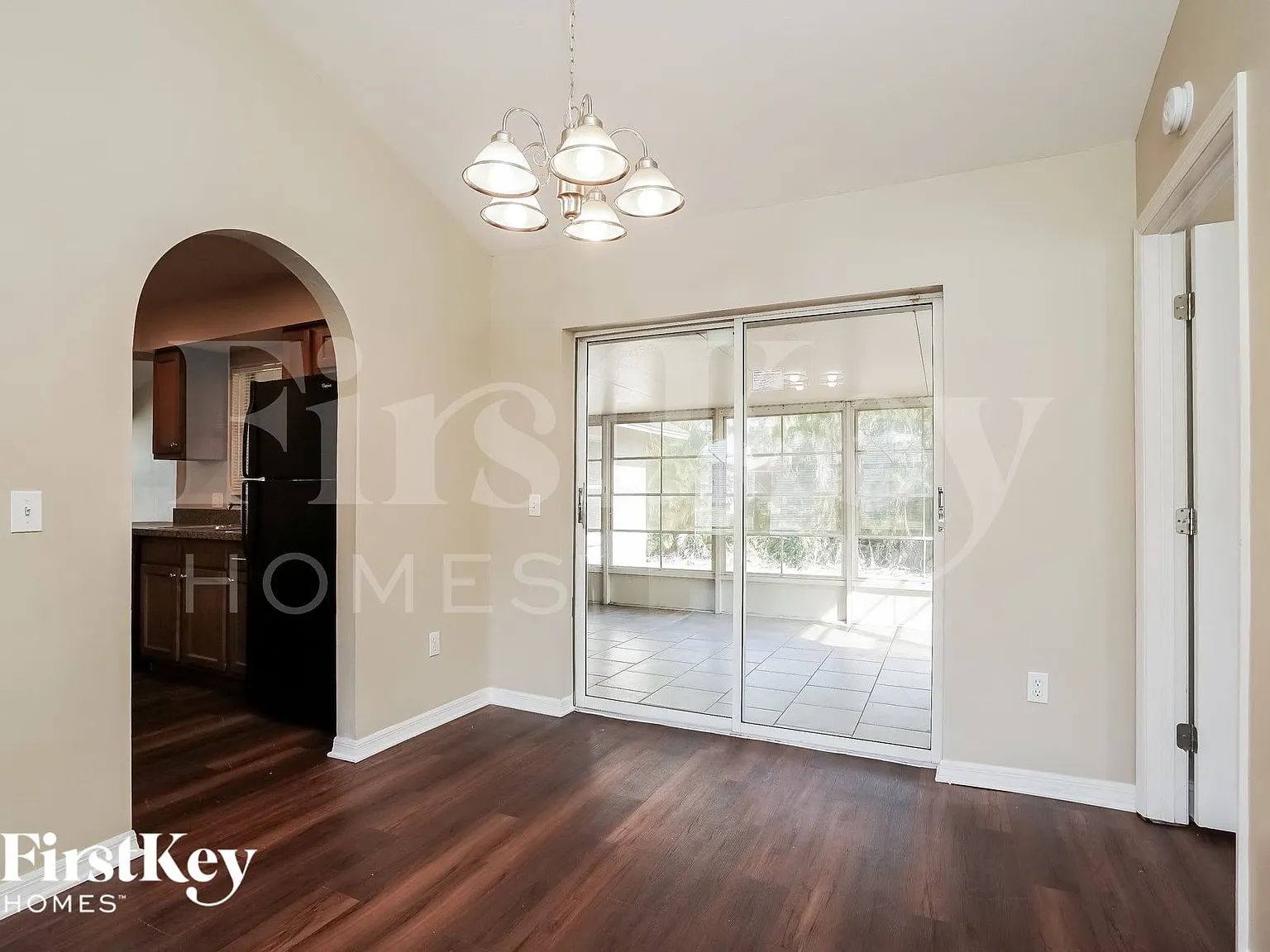 3 bed, 2.0 bath, 1482 sqft, $2,480 — Photo 4