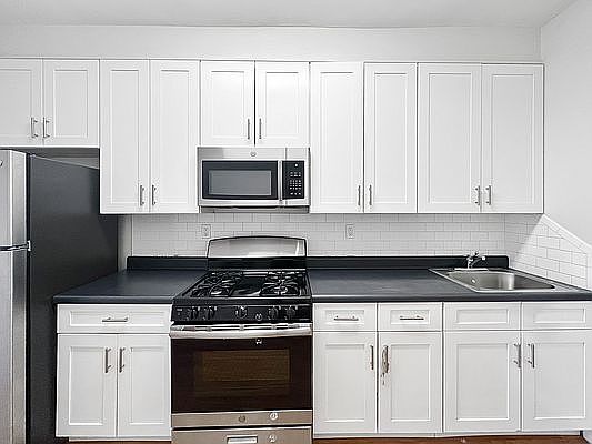5th image of 1730 Amsterdam Ave APT 4B