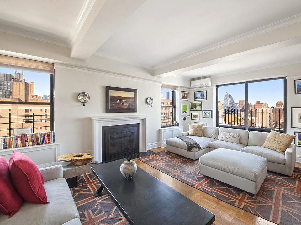 1st image of 56 7th Ave APT 20B