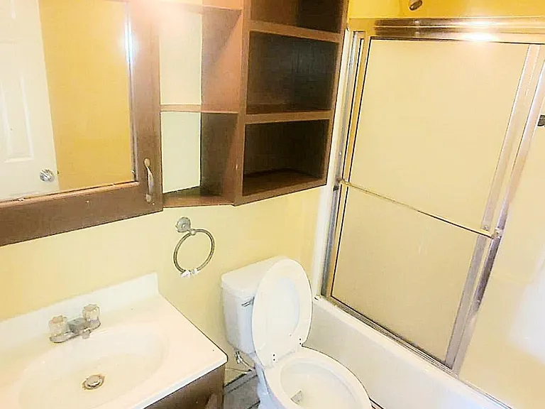 201 S Fresno Ave #10 — Photo 8