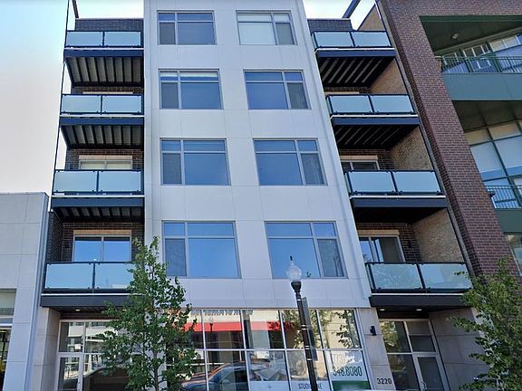 2nd image of 3220 N Lincoln Ave #203