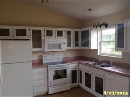 3rd image of 2830 Diane Gayle Dr