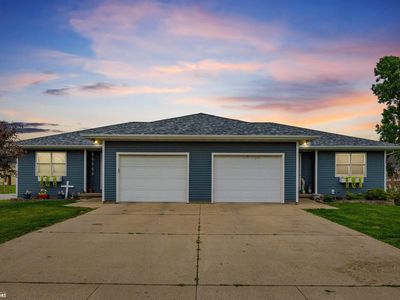 1030/1032 E 12th St N, Newton, IA, 50208