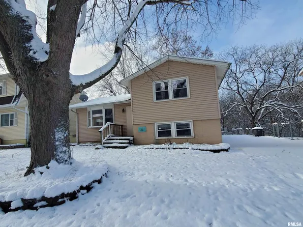 3322 7th St W, Milan, IL 61264