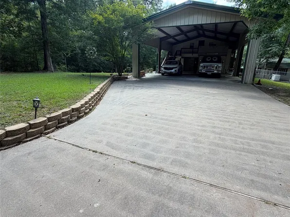 149 Dove Is, Livingston, TX 77351