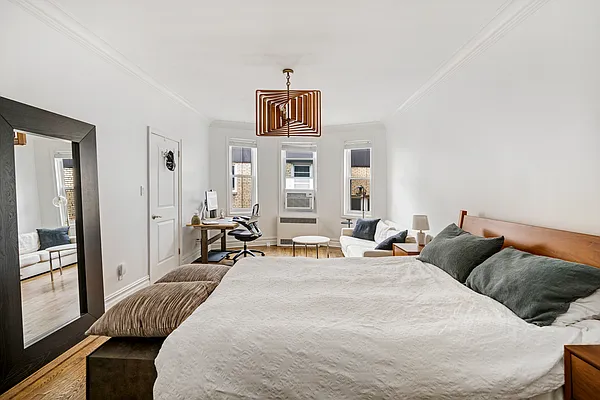 Sold by Compass | media 5