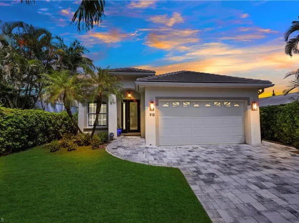 513 96th Ave N, Naples, FL 34108