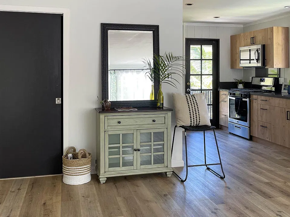 Open floor plan: kitchen dining area