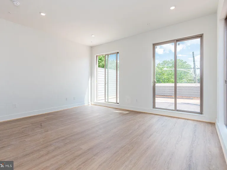 630 Federal St #205 — Photo 5