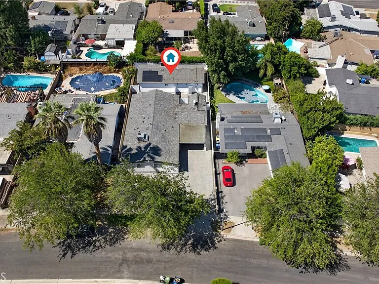 16425 Clymer St — Photo 37