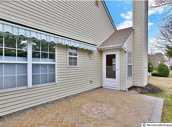 3rd image of 58 Skyline Dr
