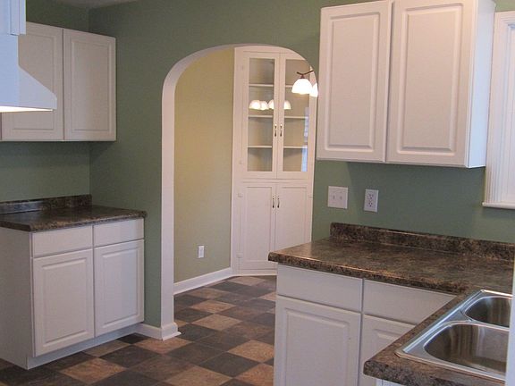 3rd image of 50734 Michigan St
