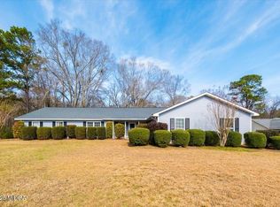 530 Stone Edge Rd, Macon, GA 31210