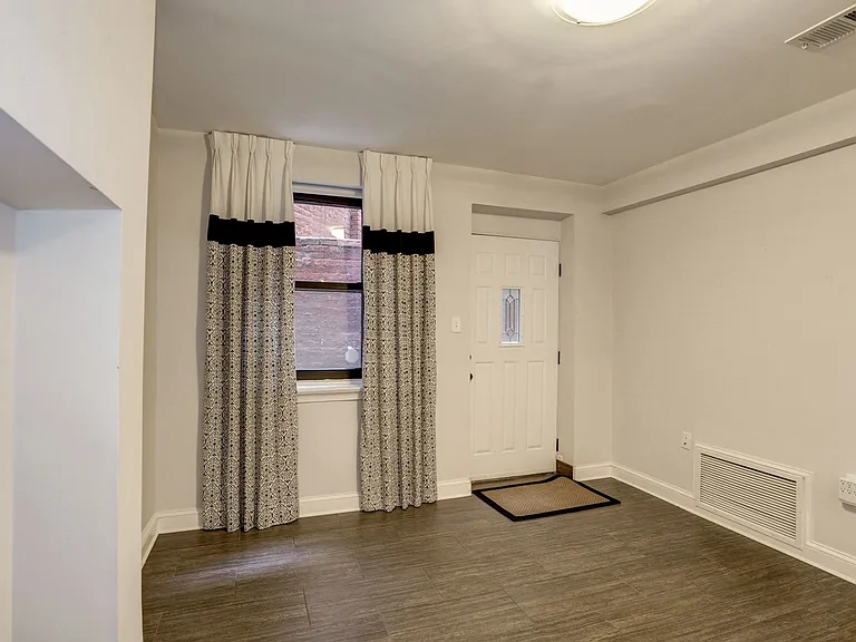 2022 N St NW #B — Photo 28