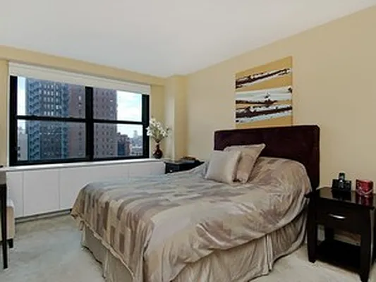 Sold by Corcoran | media 3
