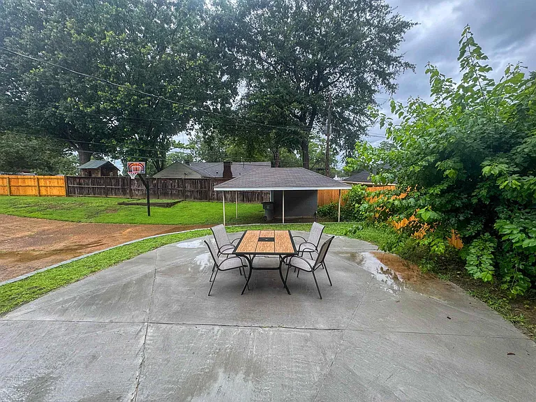 5504 Normandy Rd — Photo 11