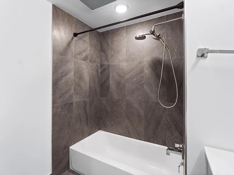 6401 Park Ave #402 — Photo 30