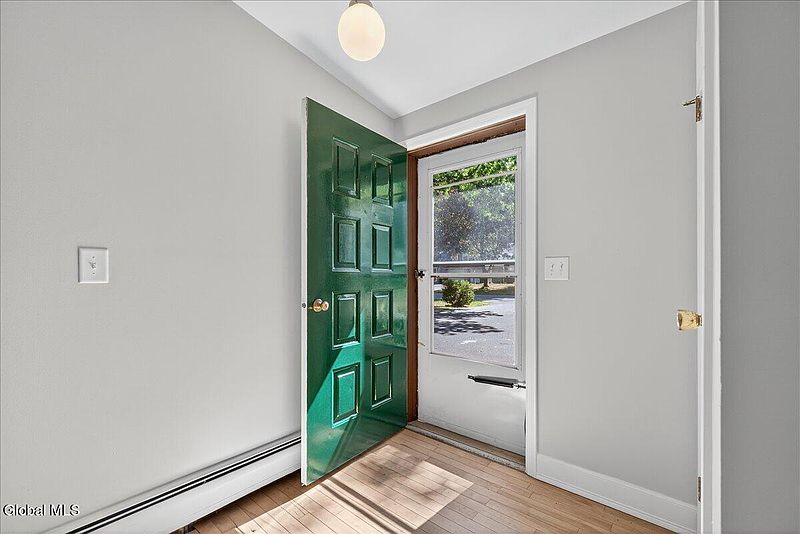 3rd image of 37 Pepperbush Place