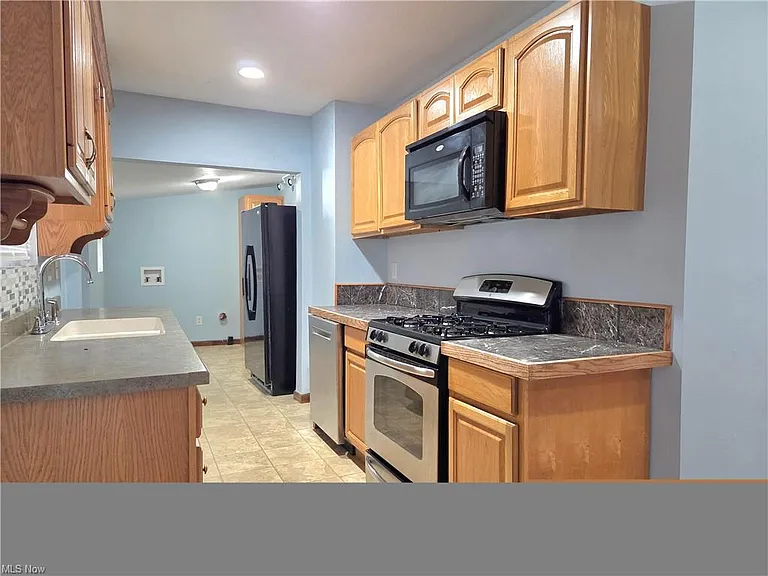 2956 Hayne Rd — Photo 11