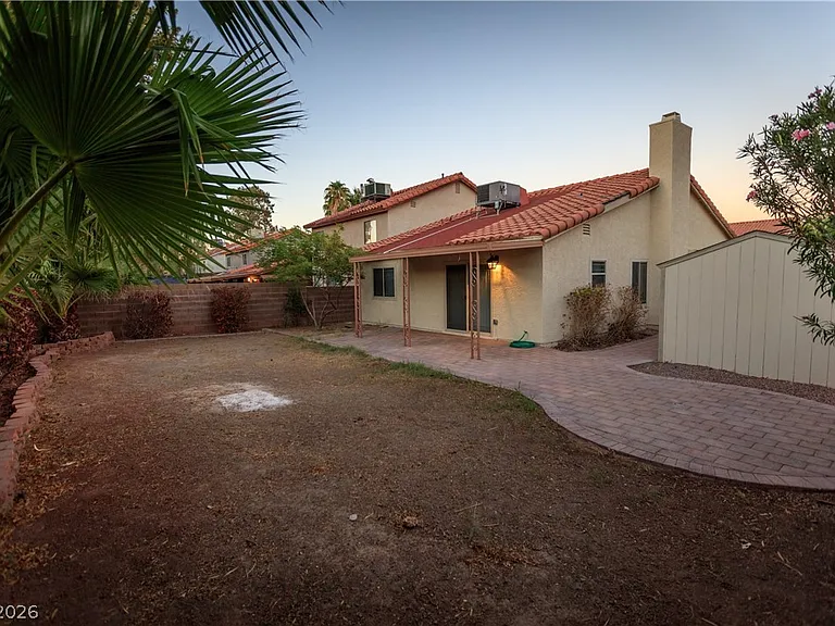 363 Tierra St — Photo 46