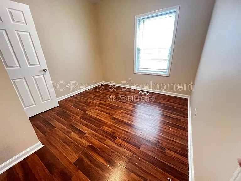 9016 S Justine St #1 — Photo 13