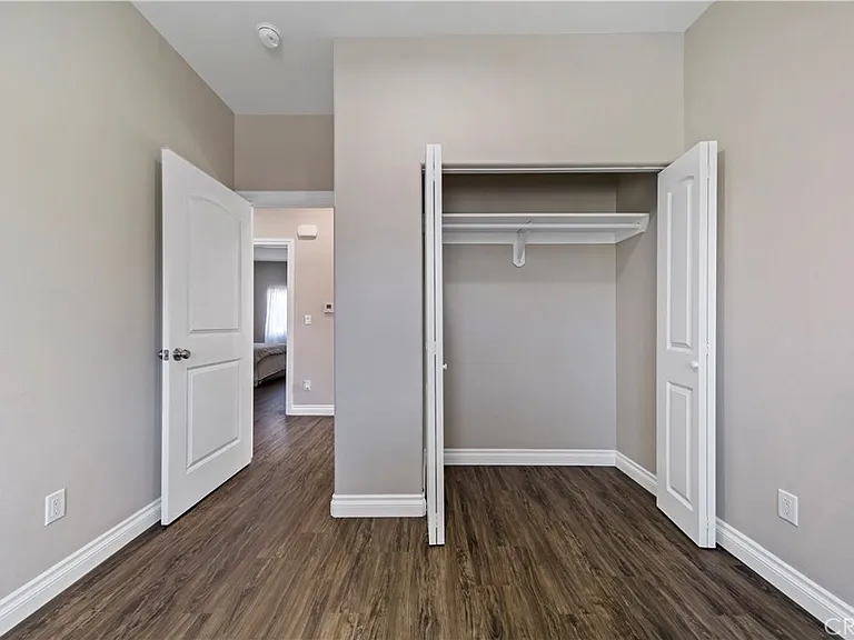 14102 Edwards — Photo 14