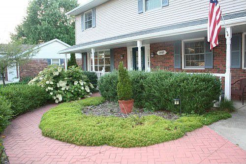 2nd image of 2801 Knottingham Ln