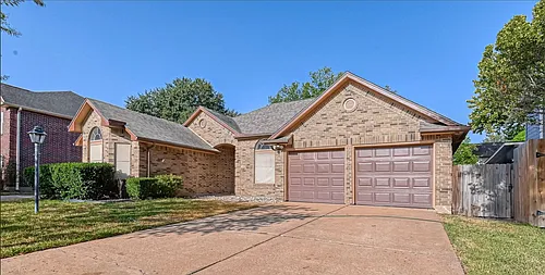9803 Knights Dr Photo 1