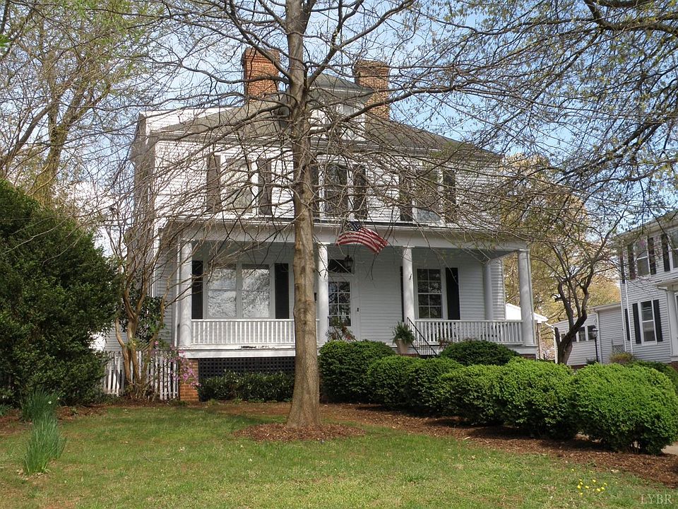 1st image of 811 Oak St