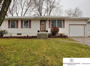 3718 N 91st St, Omaha, NE 68134
