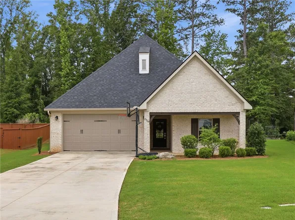 2505 Saddleback Ct, Auburn, AL 36830
