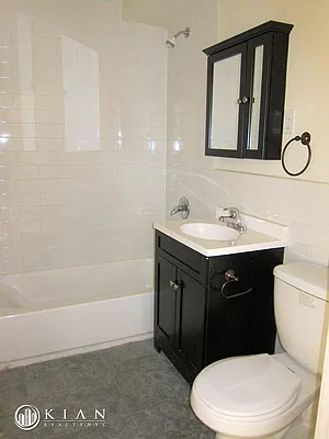 Rented by Kian Realty | media 4