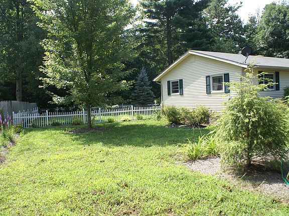 4th image of 1 Cherokee Ln