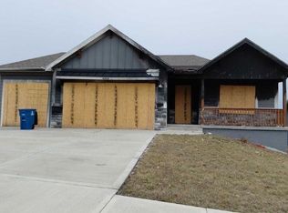 604 Short St, Liberty, MO 64068