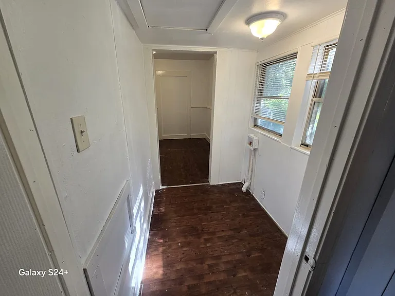 755 Doucette Ave — Photo 28