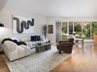 41 7th Ave S #3, New York, NY 10014