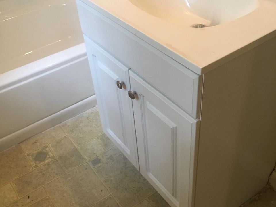 2nd image of 2749 Sewells Point Rd APT C