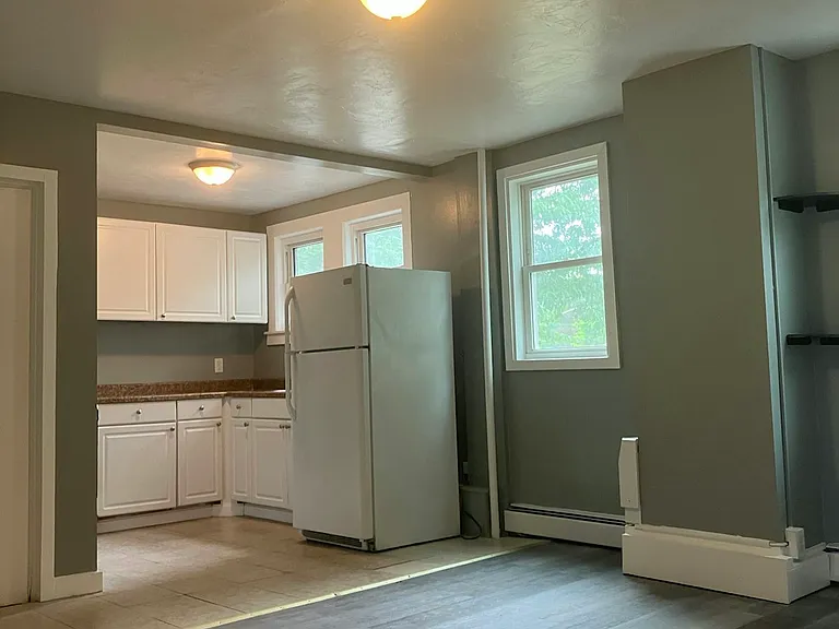 24 Mount Globe St #2 — Photo 2