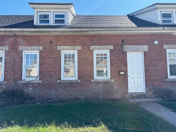 9 Middle St #9, Brooklyn, CT 06234